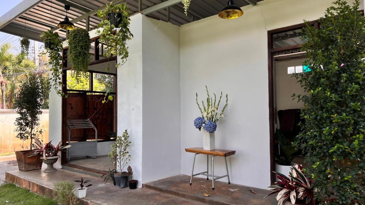 Udee Cozy Hotel Chiang Mai Exterior foto