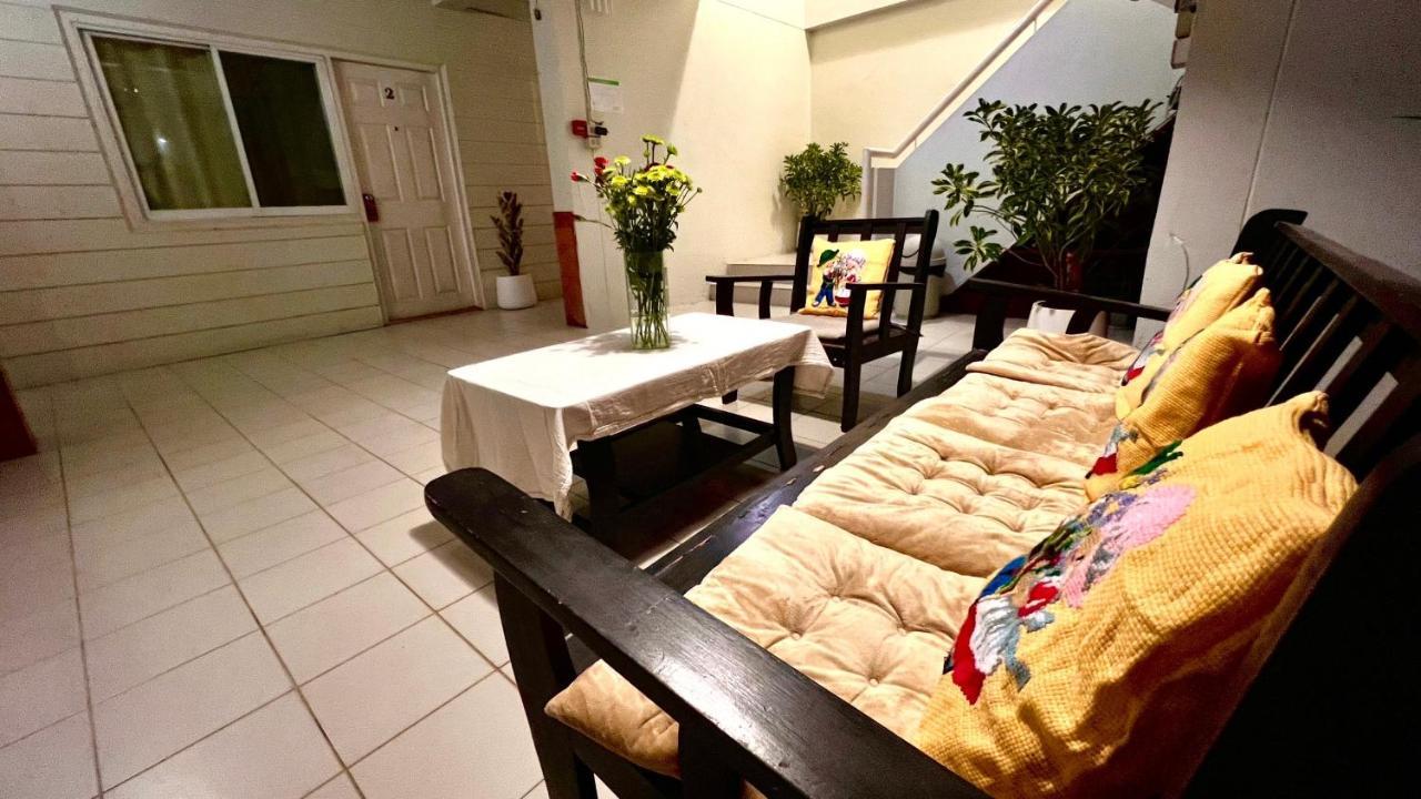 Udee Cozy Hotel Chiang Mai Exterior foto