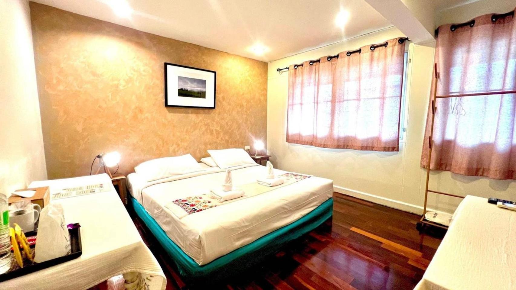 Udee Cozy Hotel Chiang Mai Exterior foto